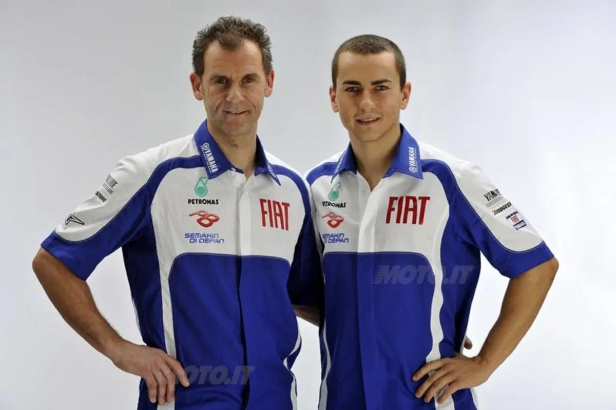 Presentata la Yamaha YZR M1 di Rossi e Lorenzo (5)
