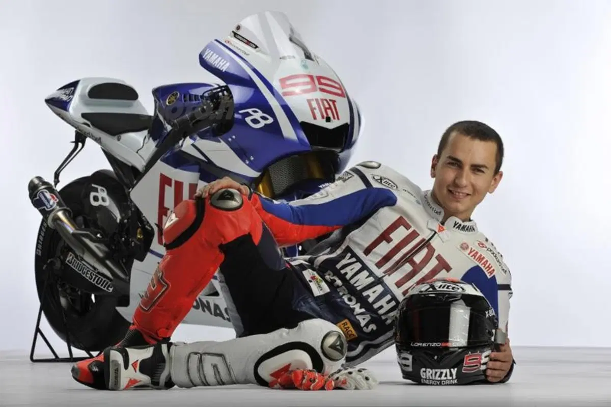 Presentata la Yamaha YZR M1 di Rossi e Lorenzo (6)