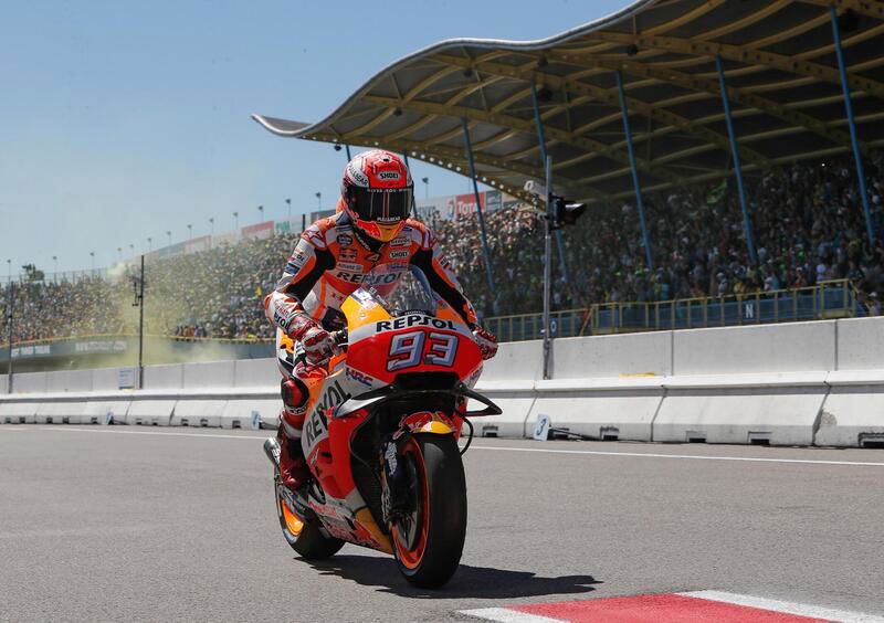 MotoGP 2018. Marquez segna il miglior tempo nel warm up