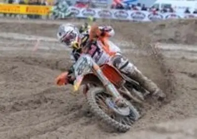 Cairoli vince al debutto!