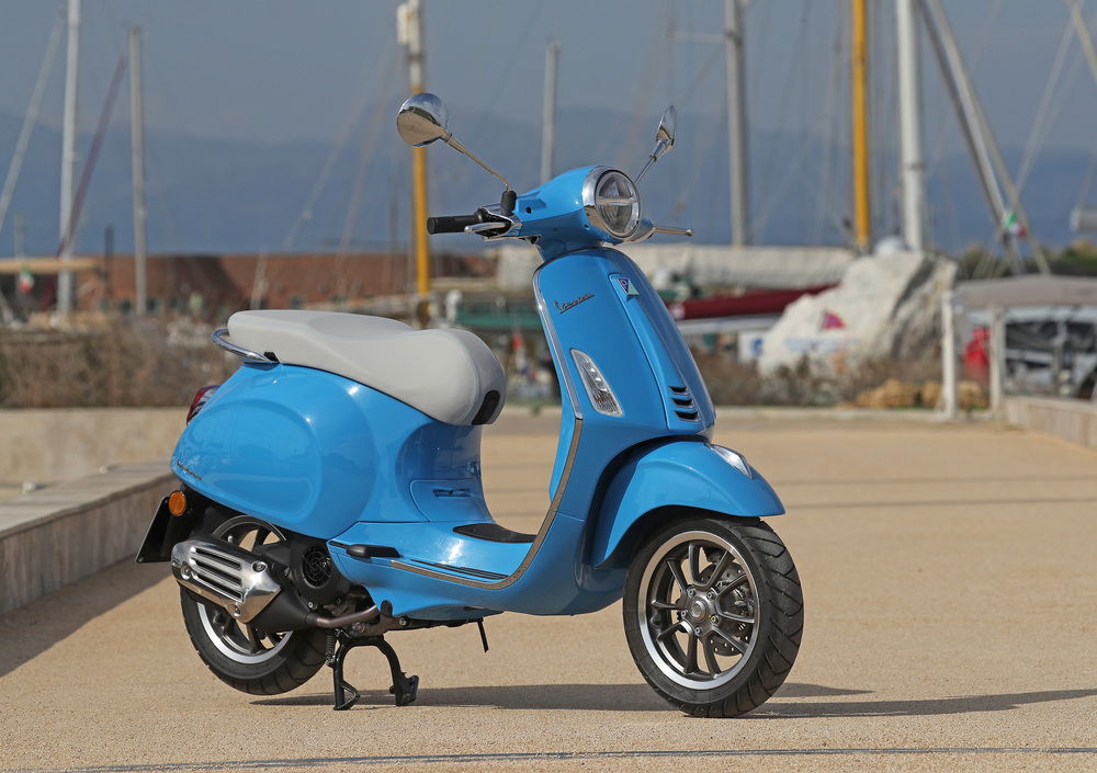 Vespa Primavera 125 3V ie ABS 50° Anniversario (2018 - 19) (3)