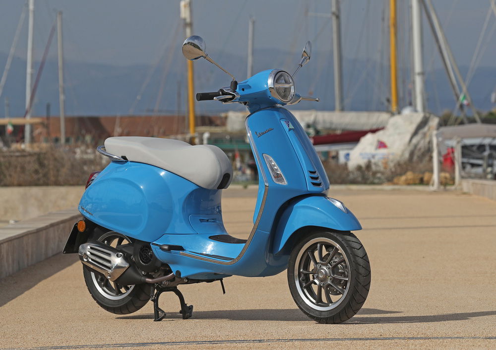 Vespa Primavera 125 3V ie ABS 50° Anniversario (2018 - 19) (5)