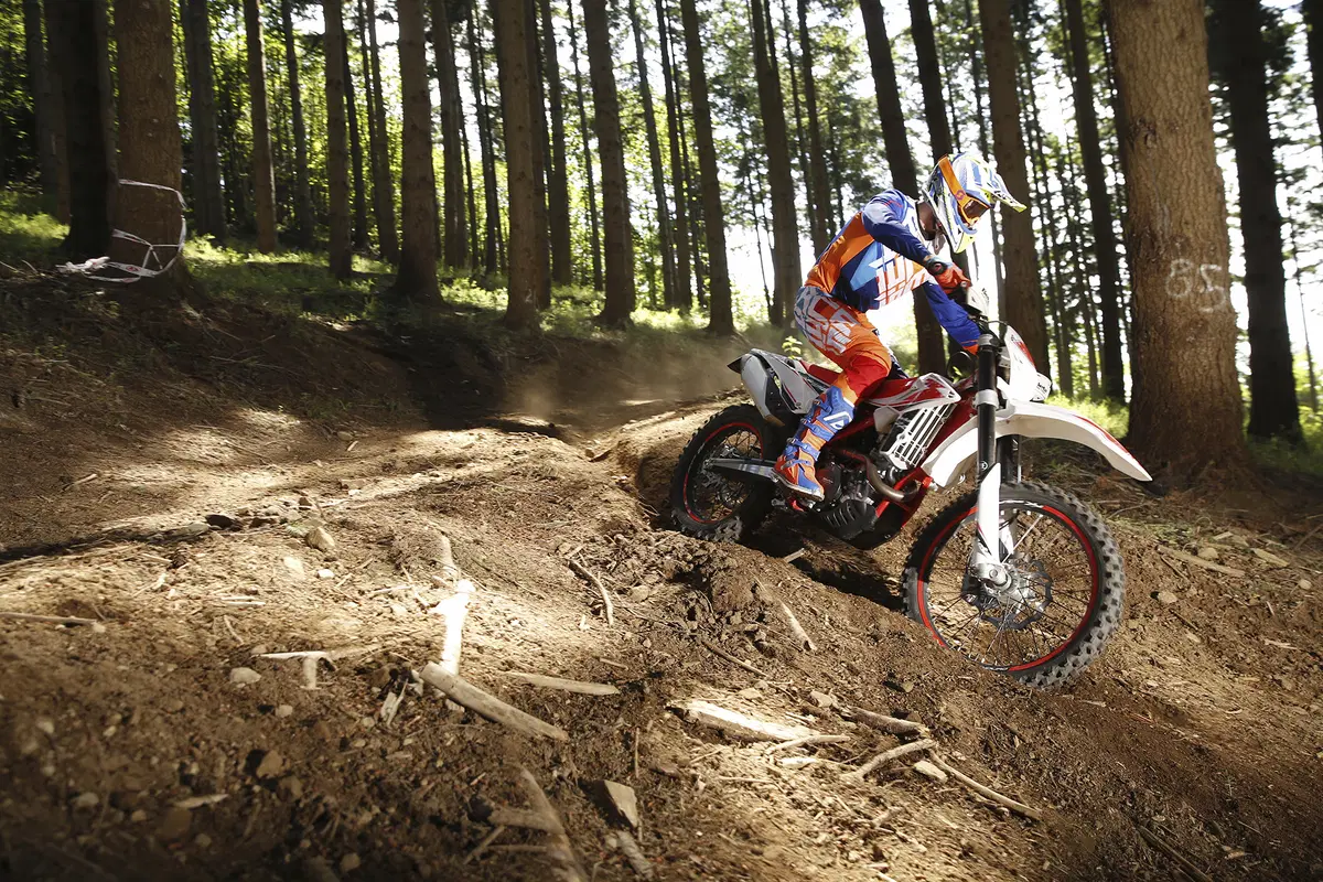 Il test delle Beta Enduro RR 2019: c’è anche la nuova 200! (6)