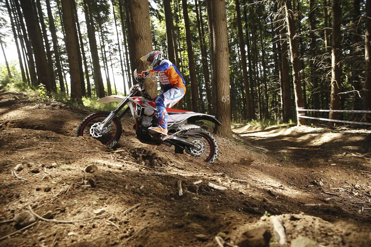 Il test delle Beta Enduro RR 2019: c’è anche la nuova 200! (2)