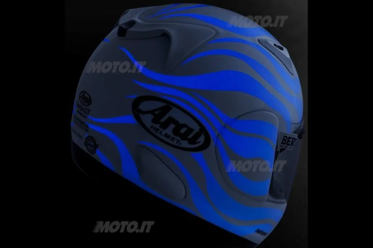 Caschi Arai Lucedentro (7)
