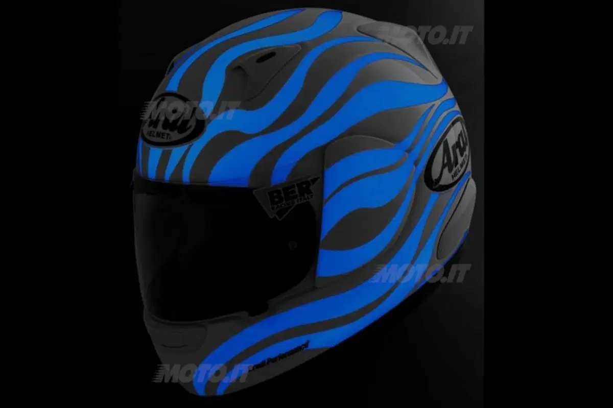 Caschi Arai Lucedentro (8)
