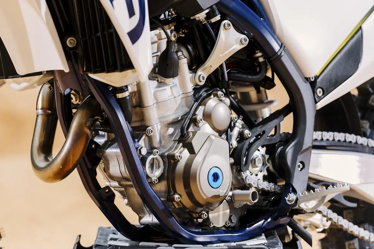 Husqvarna FC e TC 2019. Intelligent Moto (4)