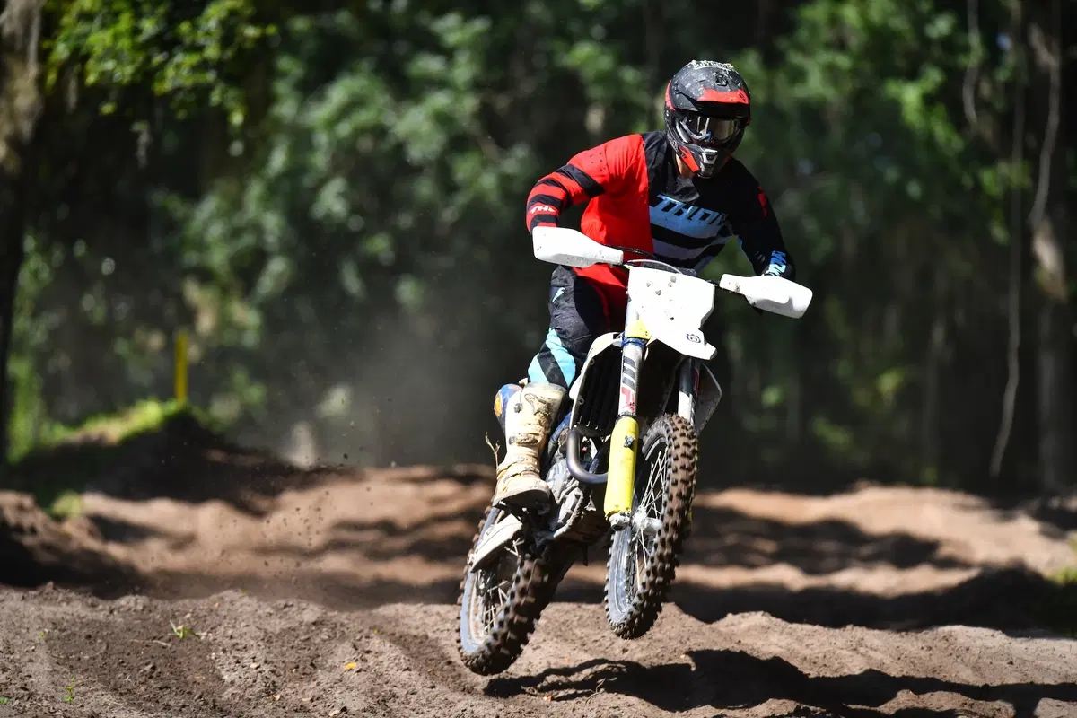 Husqvarna FC e TC 2019. Intelligent Moto