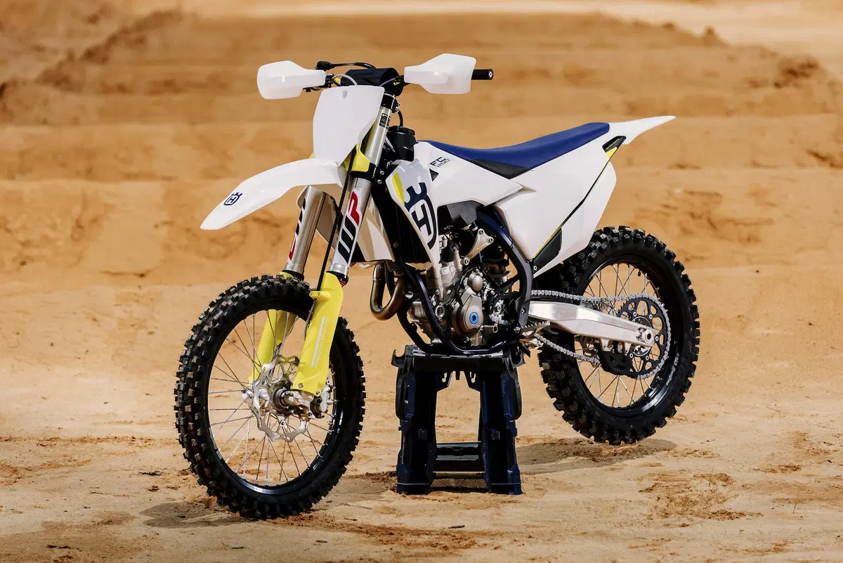 Husqvarna FC e TC 2019. Intelligent Moto (8)