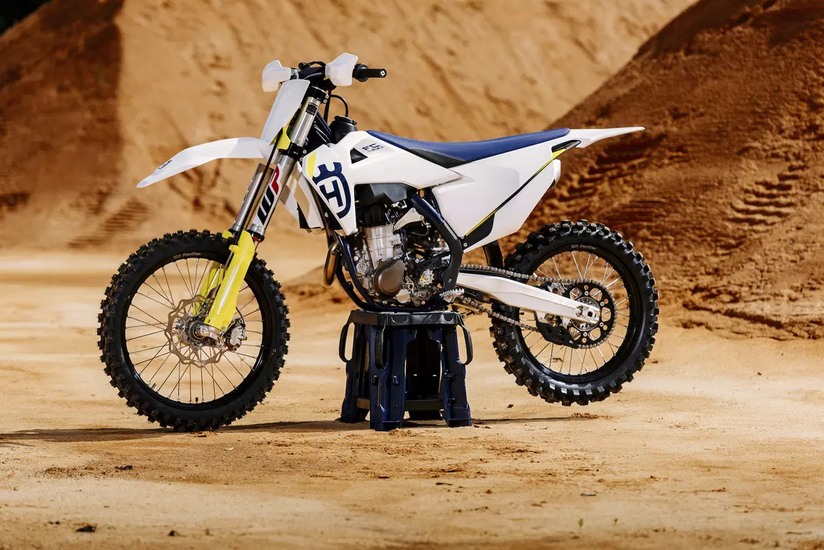 Husqvarna FC e TC 2019. Intelligent Moto (19)