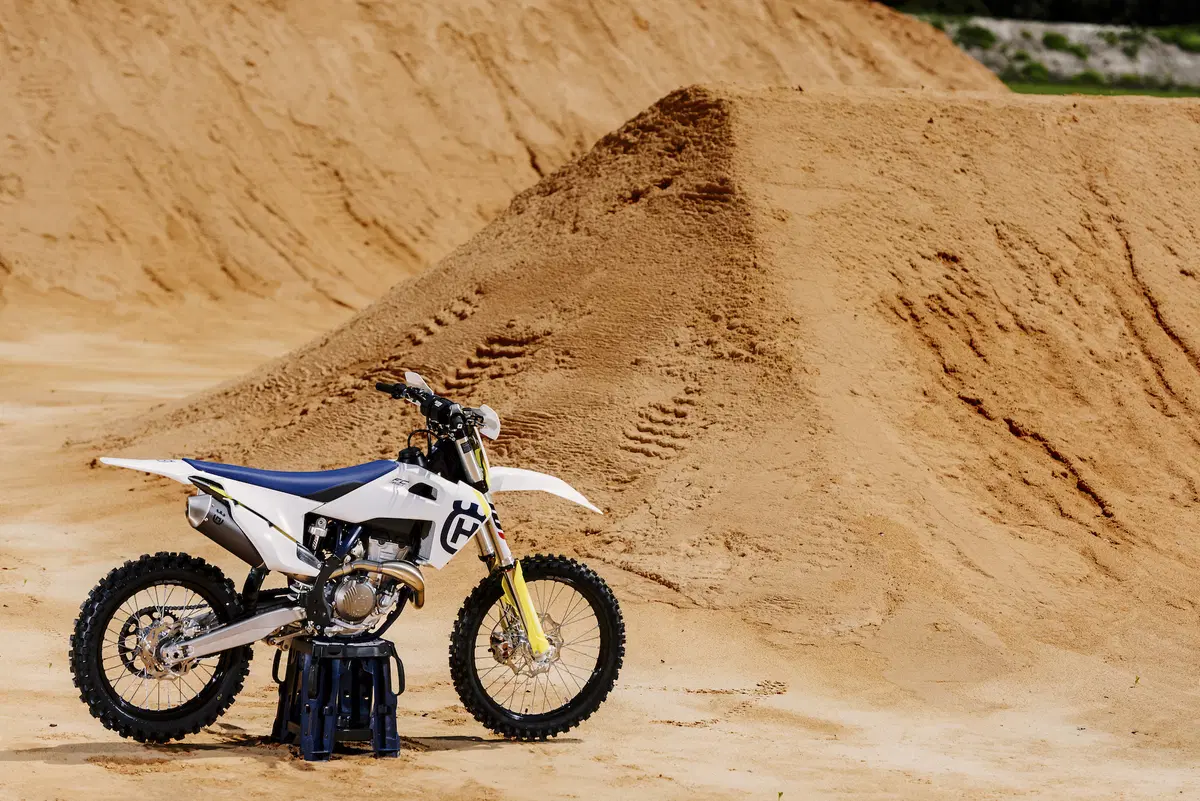 Husqvarna FC e TC 2019. Intelligent Moto (21)