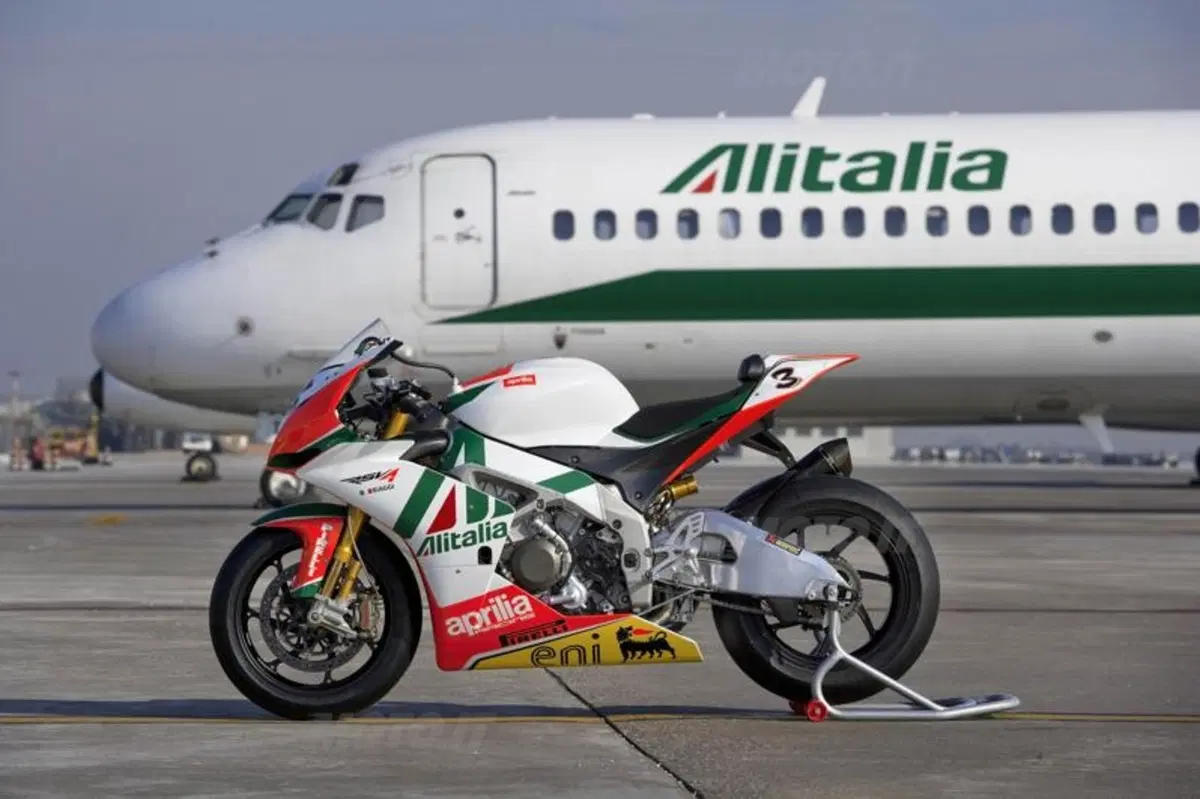 L'Aprilia Alitalia Racing Team affila le armi (4)