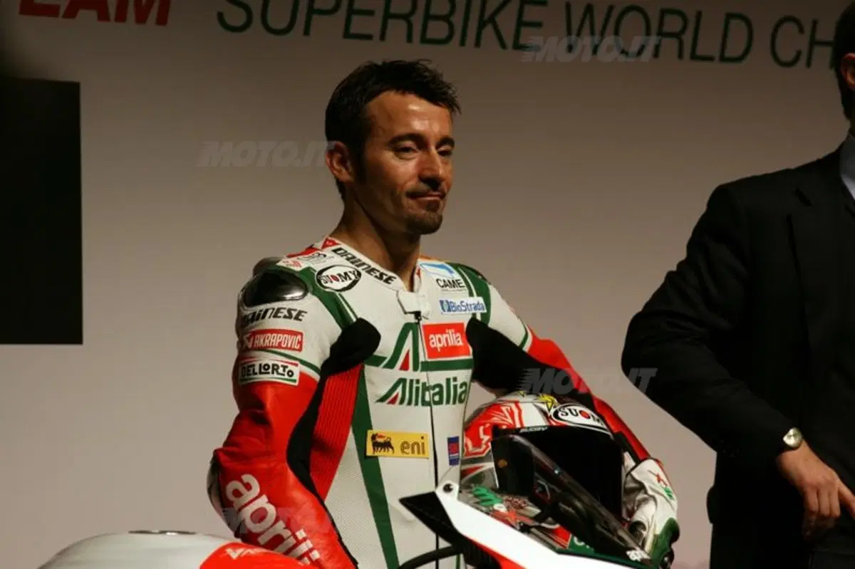 L'Aprilia Alitalia Racing Team affila le armi (5)