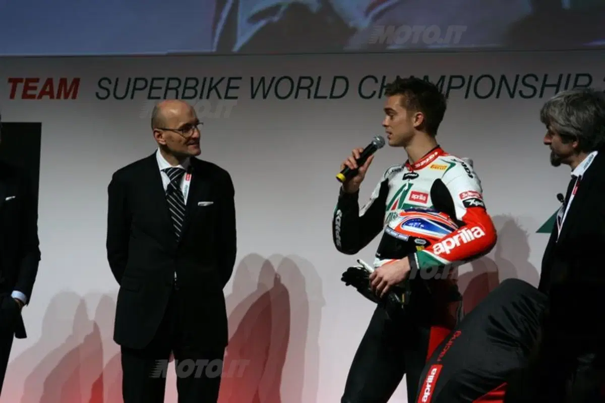 L'Aprilia Alitalia Racing Team affila le armi (7)