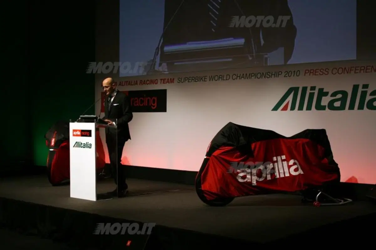 L'Aprilia Alitalia Racing Team affila le armi (10)