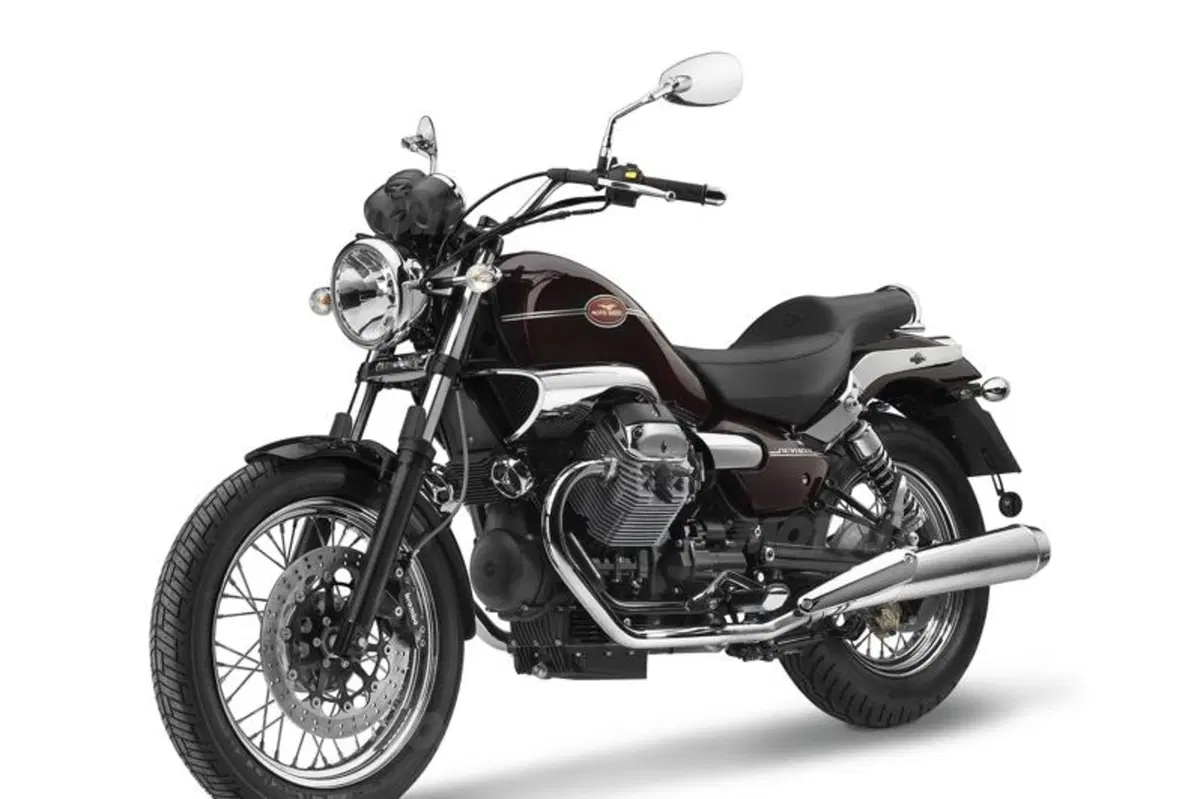 Moto Guzzi Nevada 750 Classic  (7)