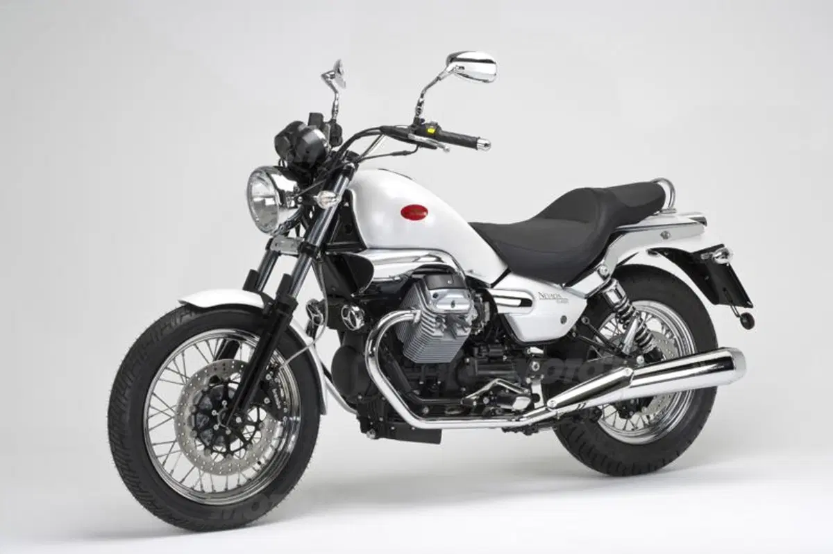 Moto Guzzi Nevada 750 Classic  (15)