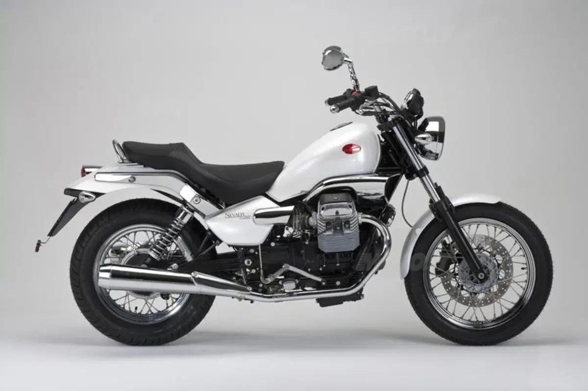Moto Guzzi Nevada 750 Classic  (16)