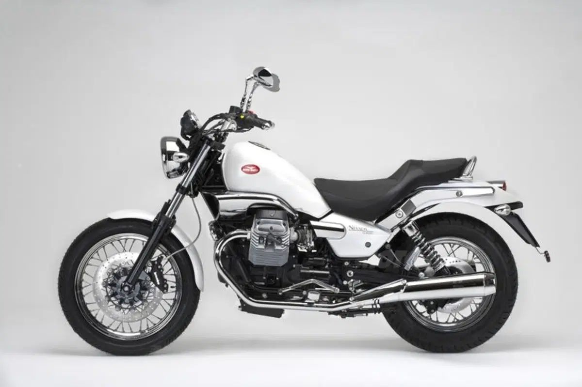 Moto Guzzi Nevada 750 Classic  (17)