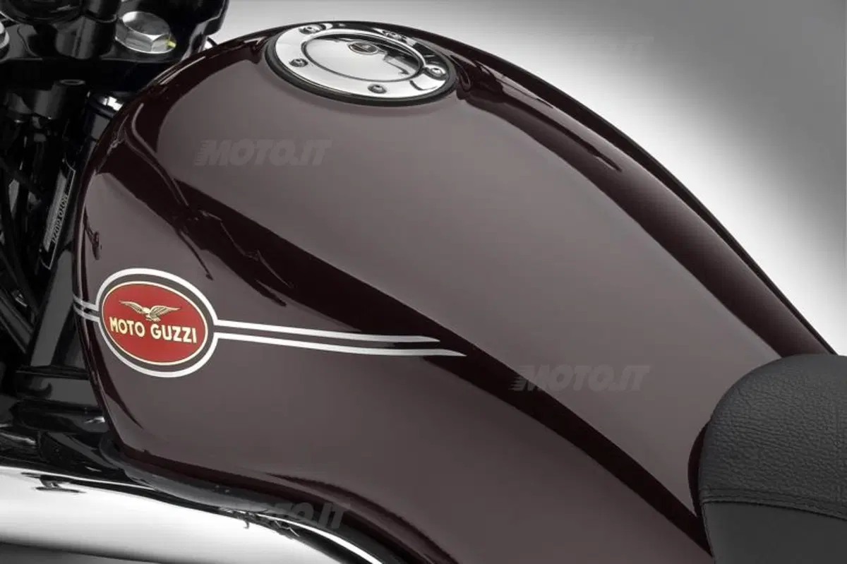 Moto Guzzi Nevada 750 Classic  (18)