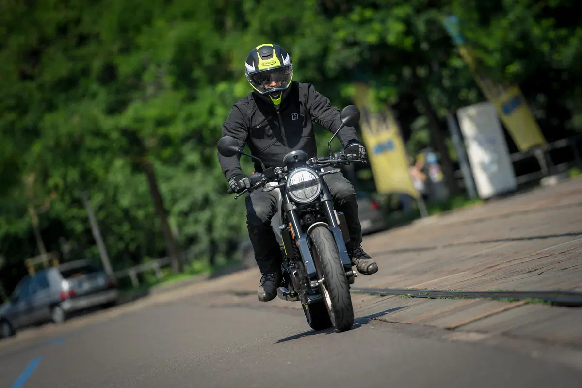 Husqvarna Svartpilen e Vitpilen 401 – Potere ai piccoli (14)