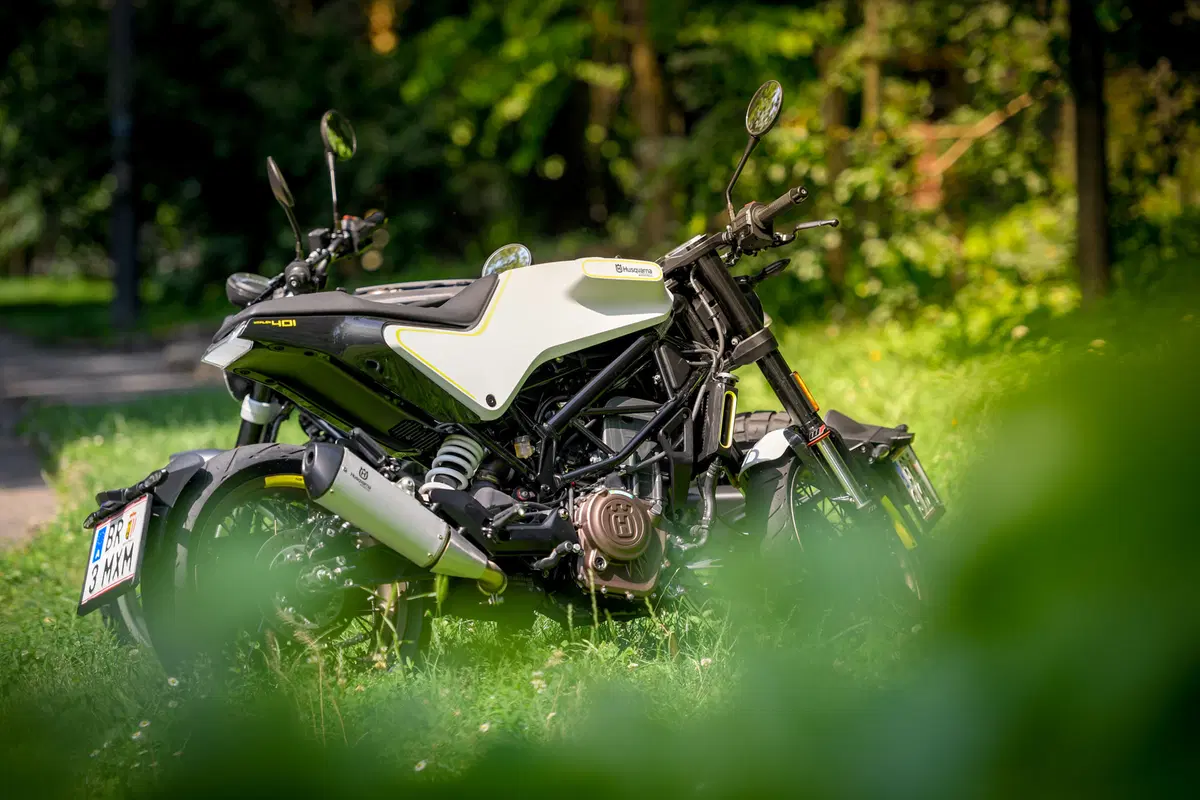 Husqvarna Svartpilen e Vitpilen 401 – Potere ai piccoli (21)