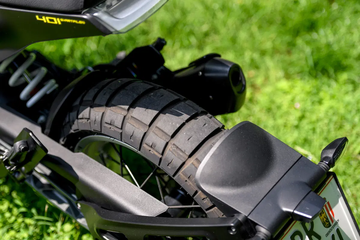 Husqvarna Svartpilen e Vitpilen 401 – Potere ai piccoli (24)