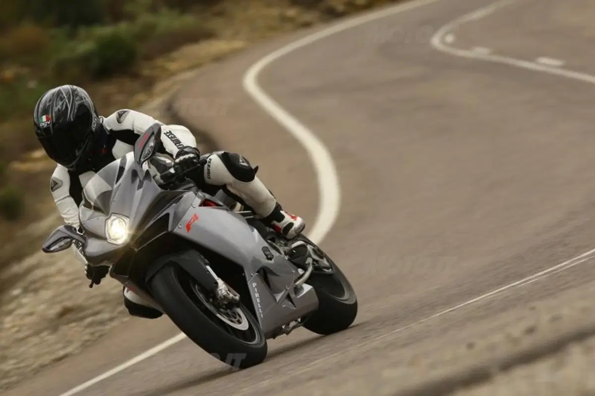 MV Agusta F4  (3)