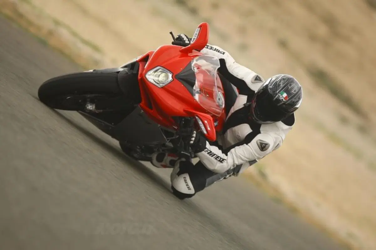 MV Agusta F4  (9)