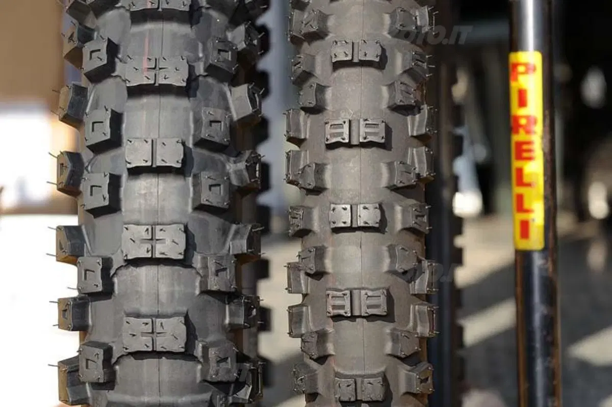 Pirelli debutta nel Supercross con Scorpion SX (3)