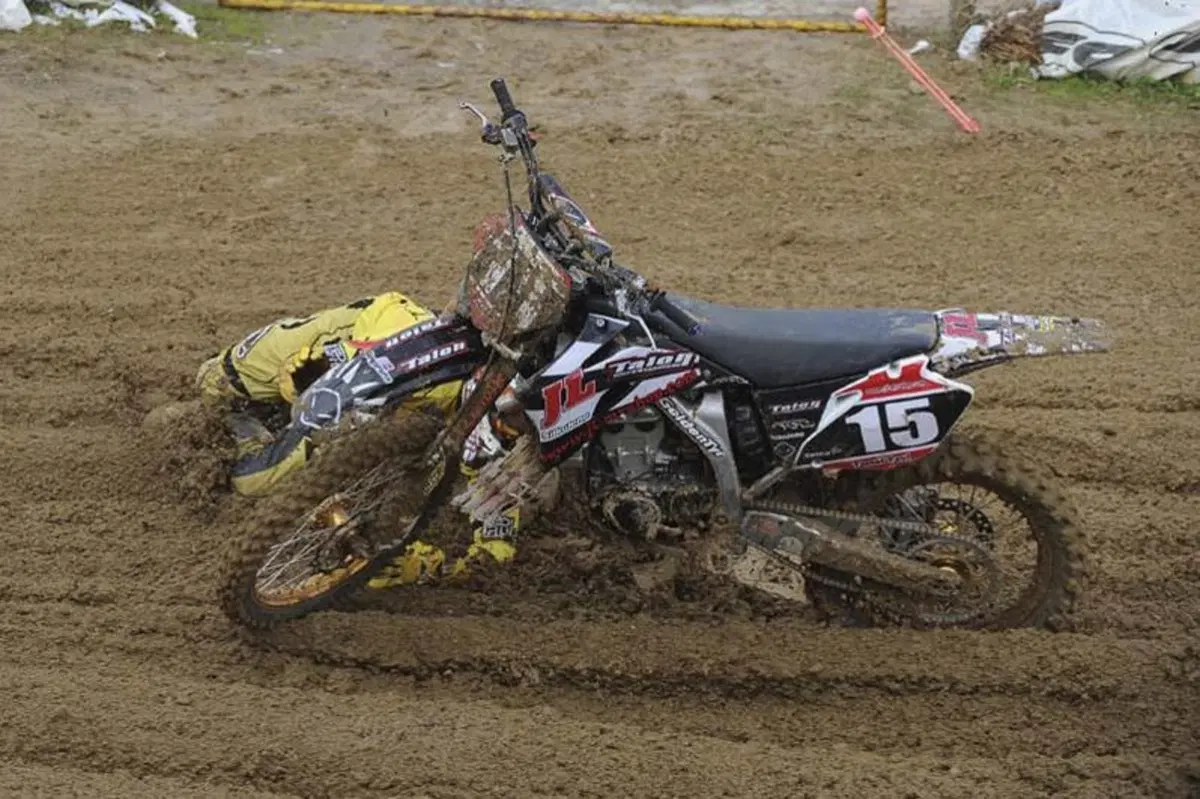 Motocross: numeri da circo! (13)