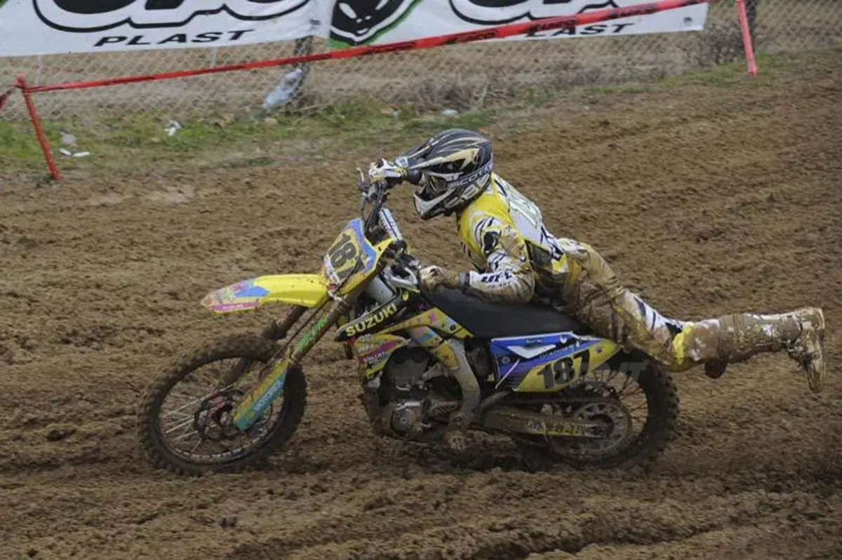 Motocross: numeri da circo! (27)
