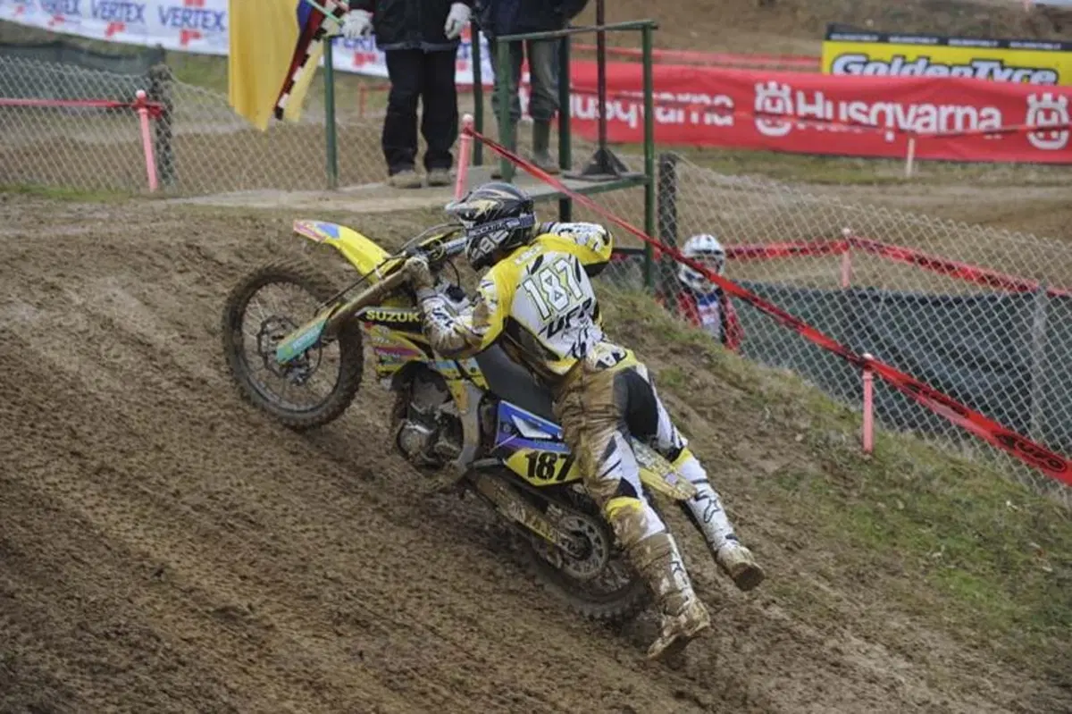Motocross: numeri da circo! (37)