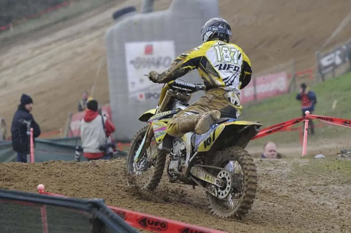 Motocross: numeri da circo! (47)