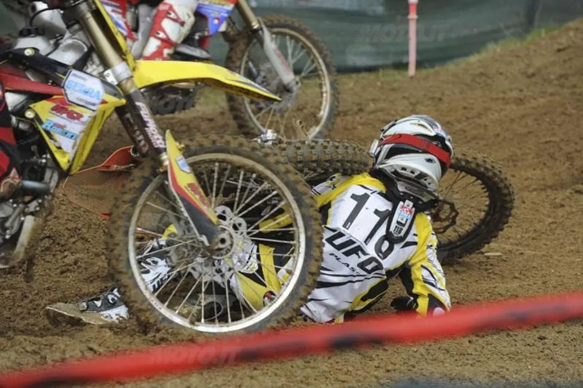 Motocross: numeri da circo! (60)