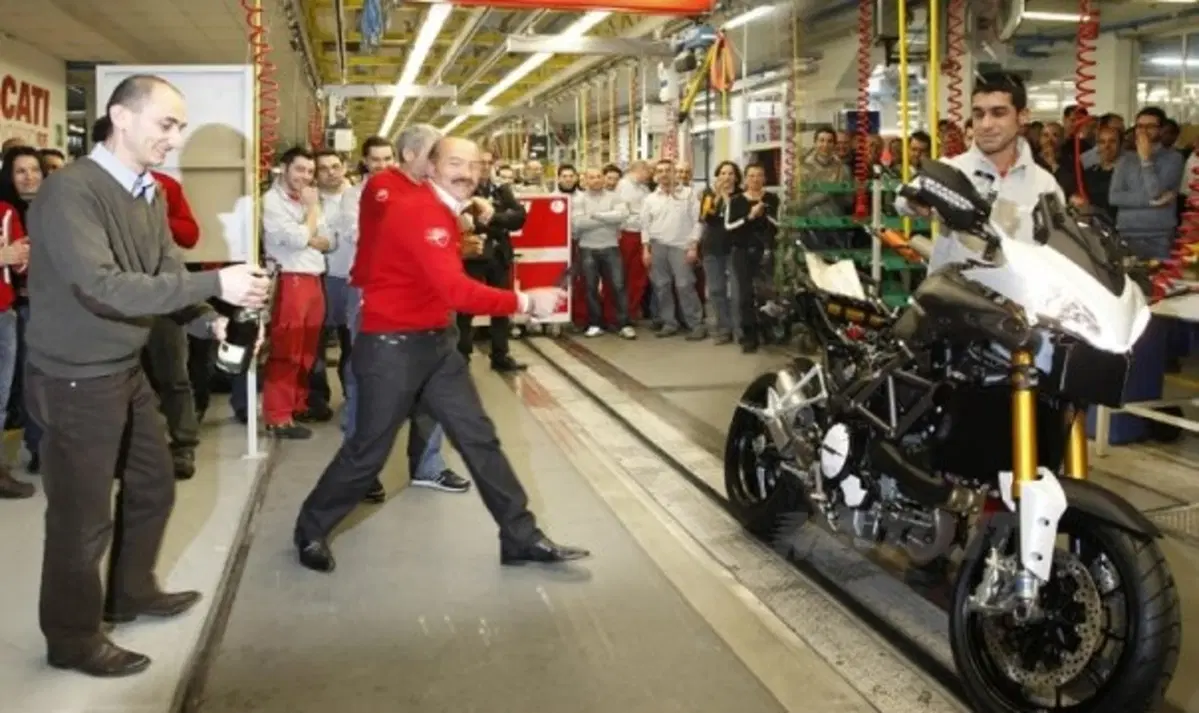 Multistrada 1200: la prima della linea (3)