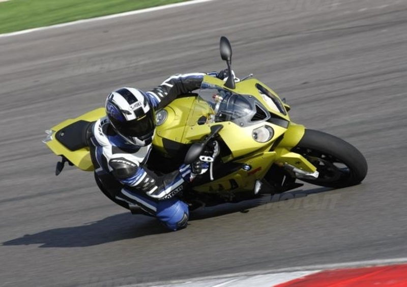 Nasce la BMW Motorrad Sport Academy