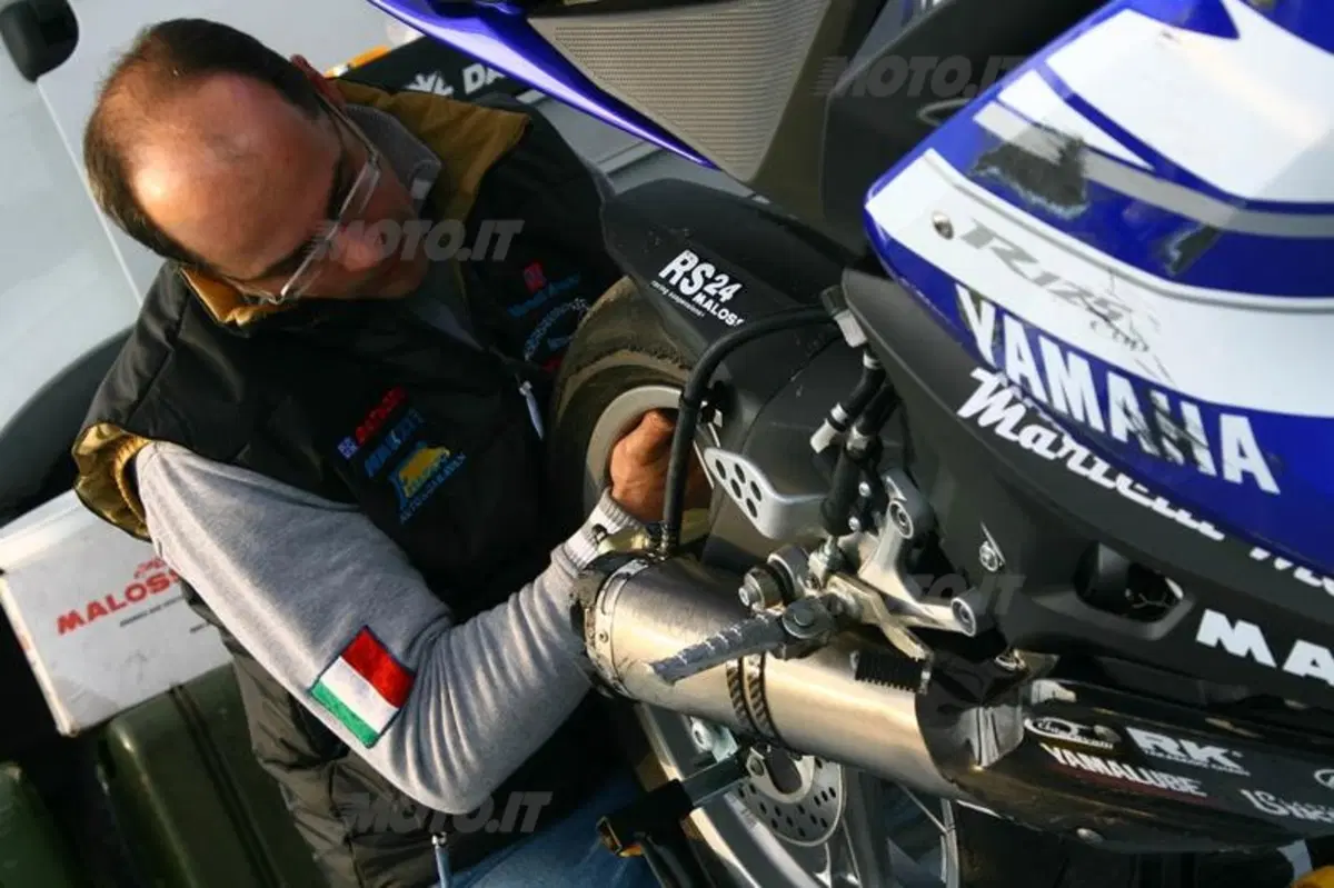 Yamaha R 125 Cup 2010 (4)