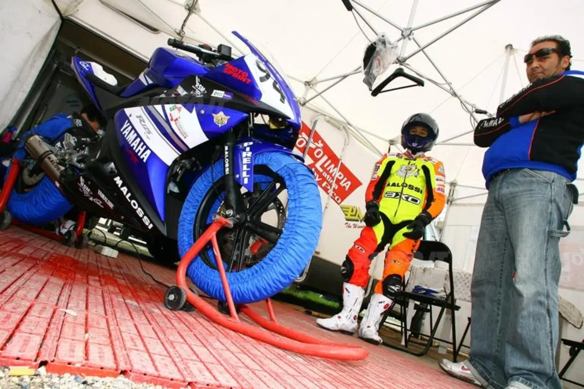 Yamaha R 125 Cup 2010 (7)