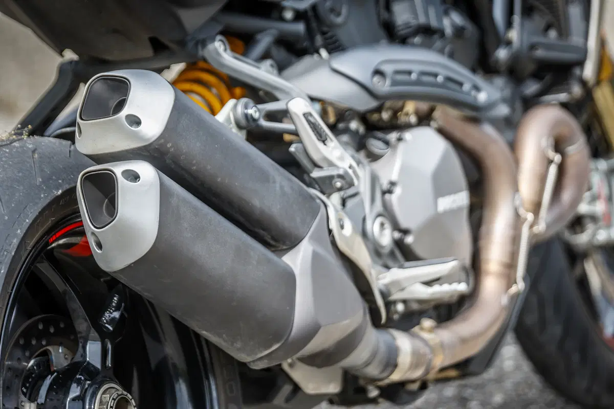 Ducati Monster 1200S v Honda CB1000R v Triumph Speed Triple RS (5)