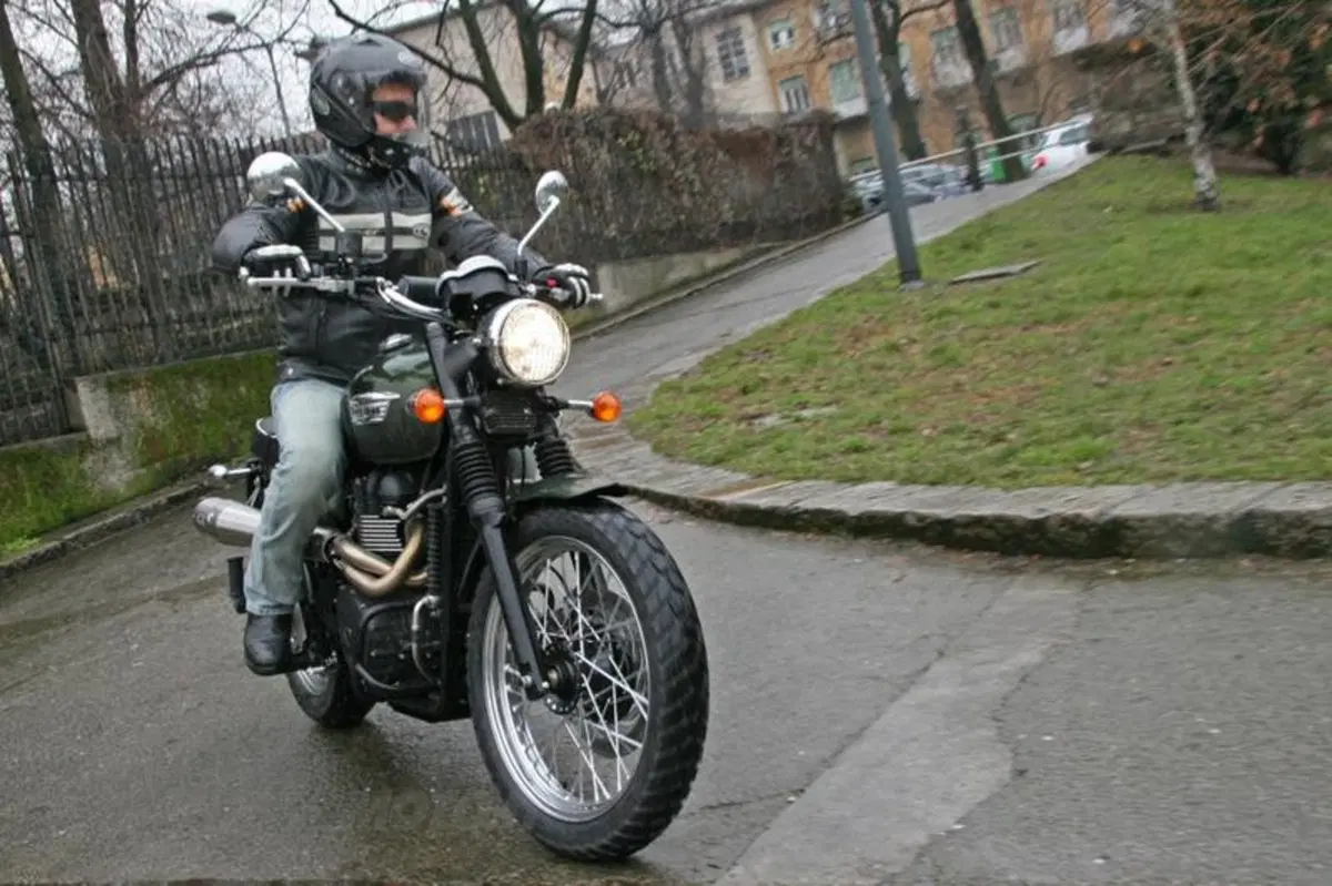 Triumph Scrambler  (3)
