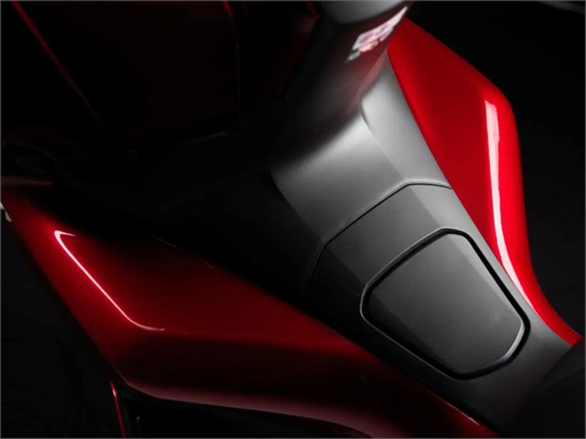 Honda PCX 125, tutto nuovo! (26)