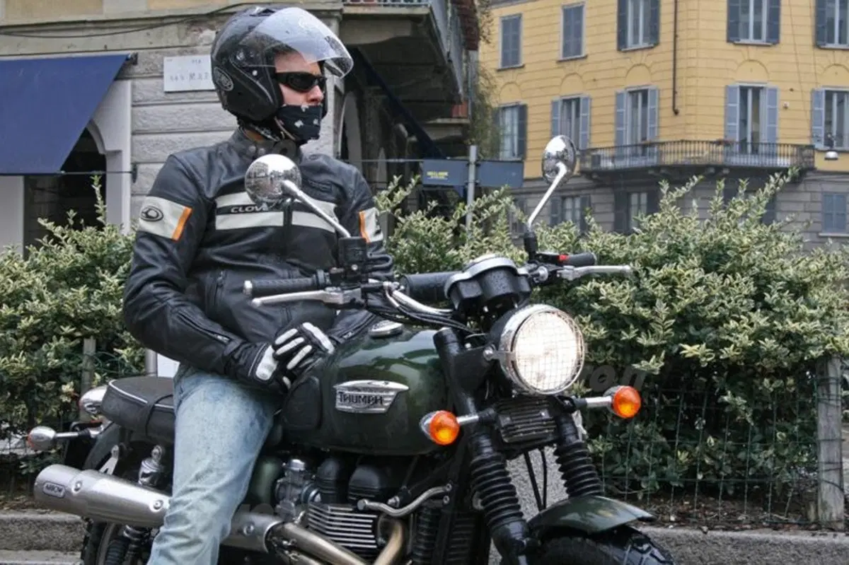 Triumph Scrambler  (10)