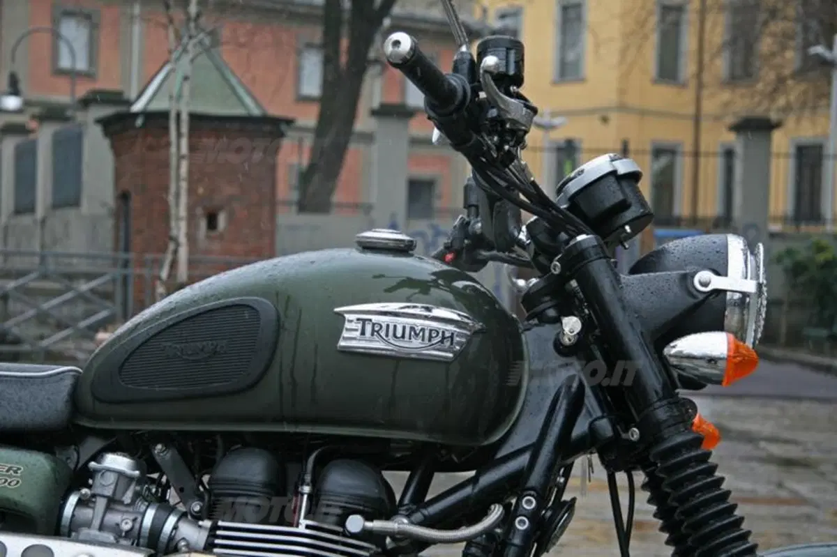 Triumph Scrambler  (17)