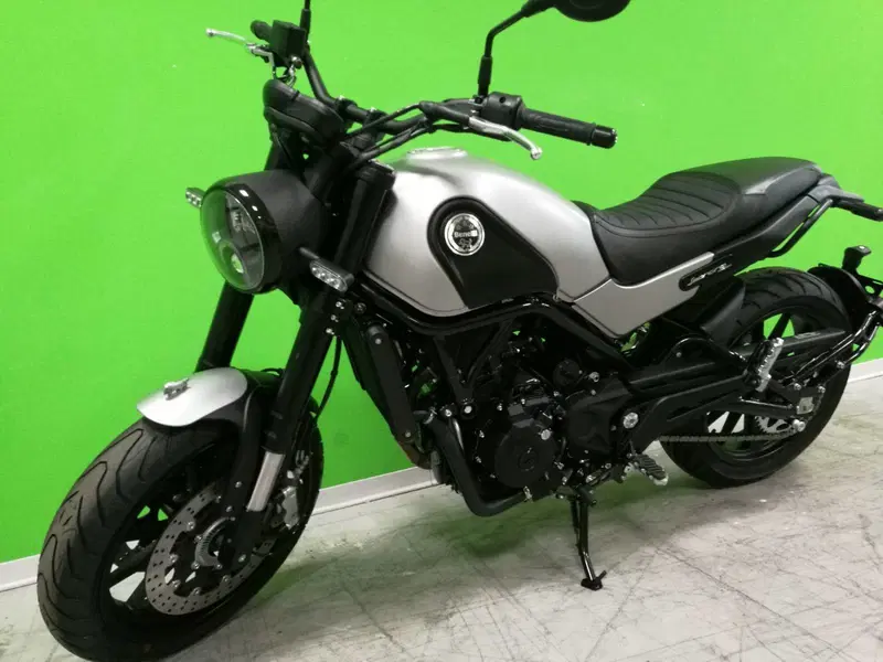 Benelli Leoncino 500 ABS (2017 - 20) (2)