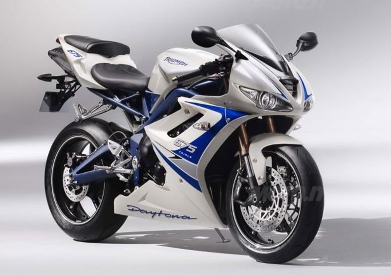 Triumph presenta la Daytona 675 SE