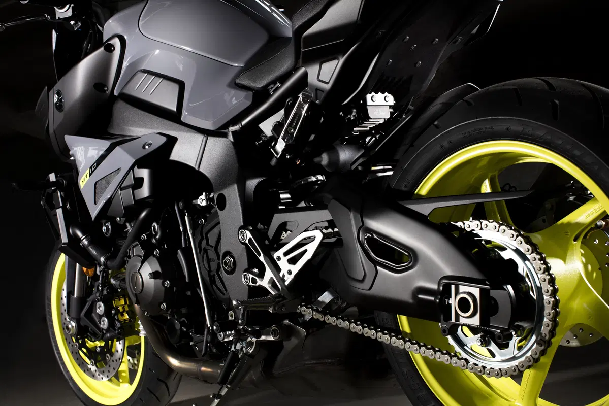 Yamaha MT-10 2016, dati, arrivo e prezzo (7)