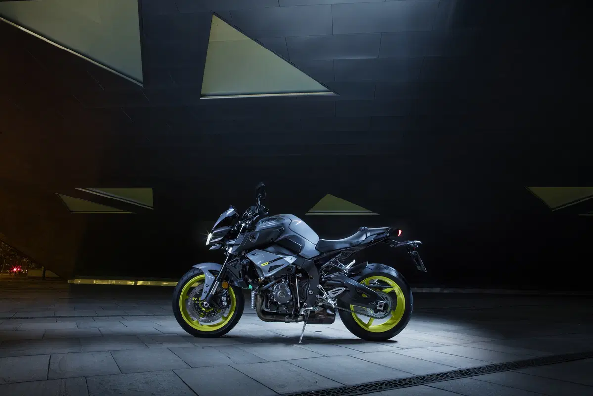 Yamaha MT-10 2016, dati, arrivo e prezzo (2)
