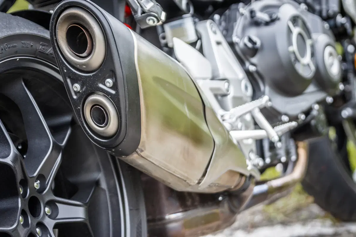 Ducati Monster 1200S v Honda CB1000R v Triumph Speed Triple RS (7)
