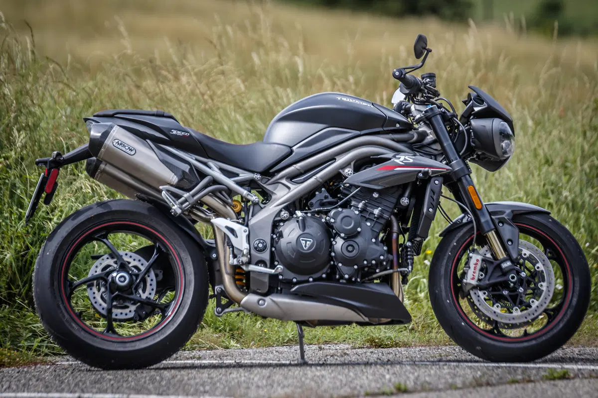 Ducati Monster 1200S v Honda CB1000R v Triumph Speed Triple RS (2)